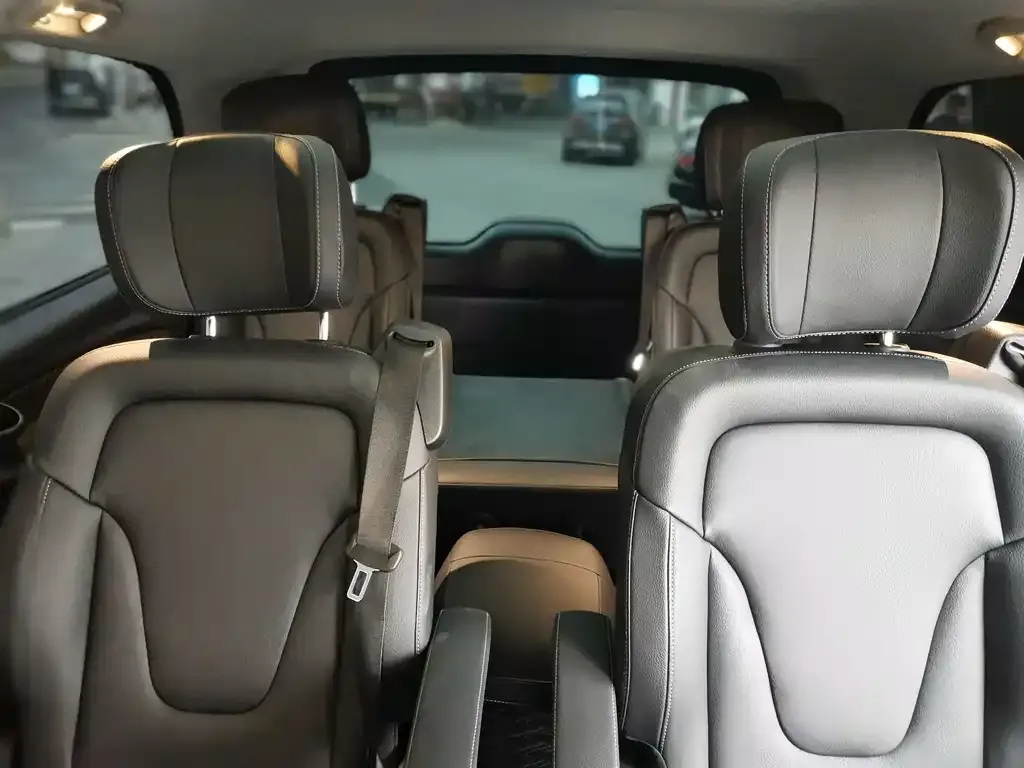 Mercedes-Benz V-Class 2025 из CN, фото 3