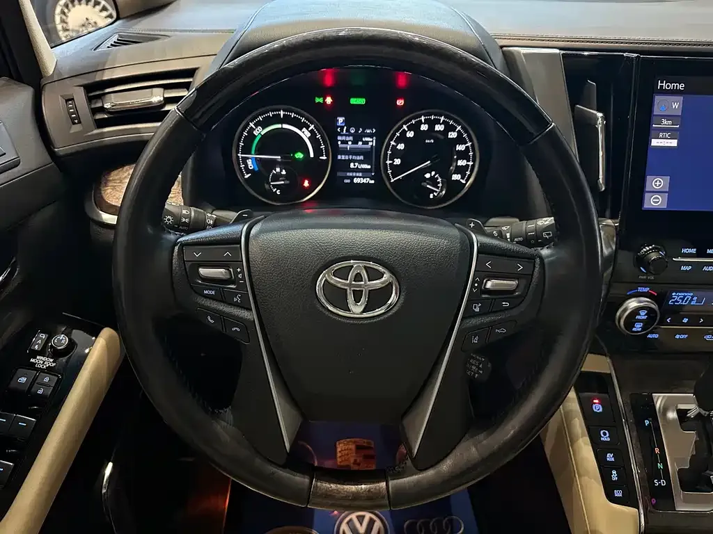 Toyota Vellfire 2022 из CN, фото 9