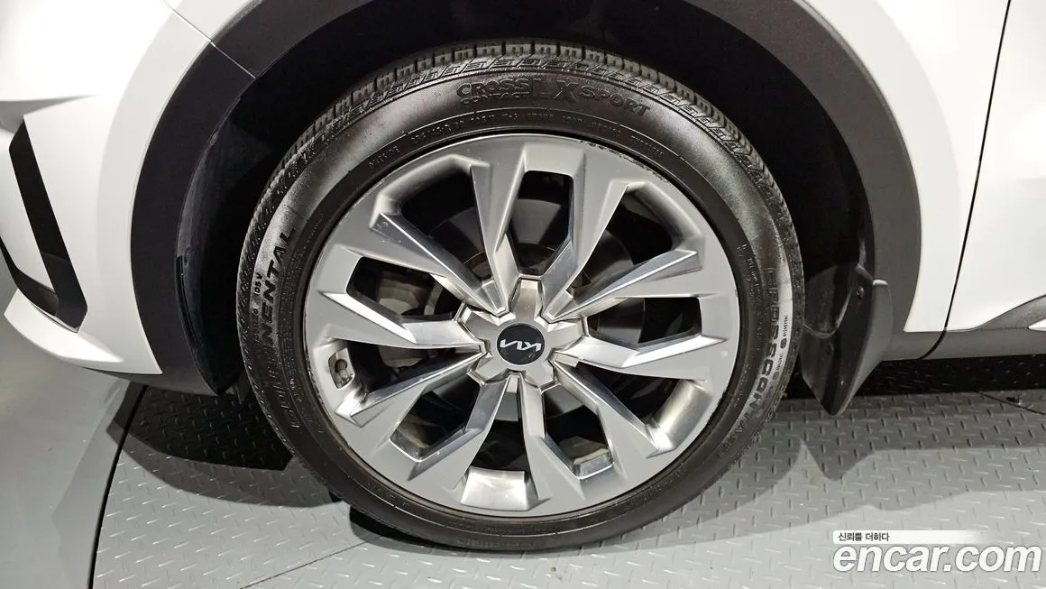 Kia Sorento — фото 6