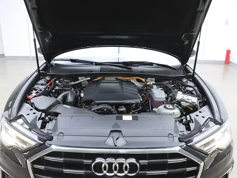 Audi A6L New Energy 2021 из CN, фото 10