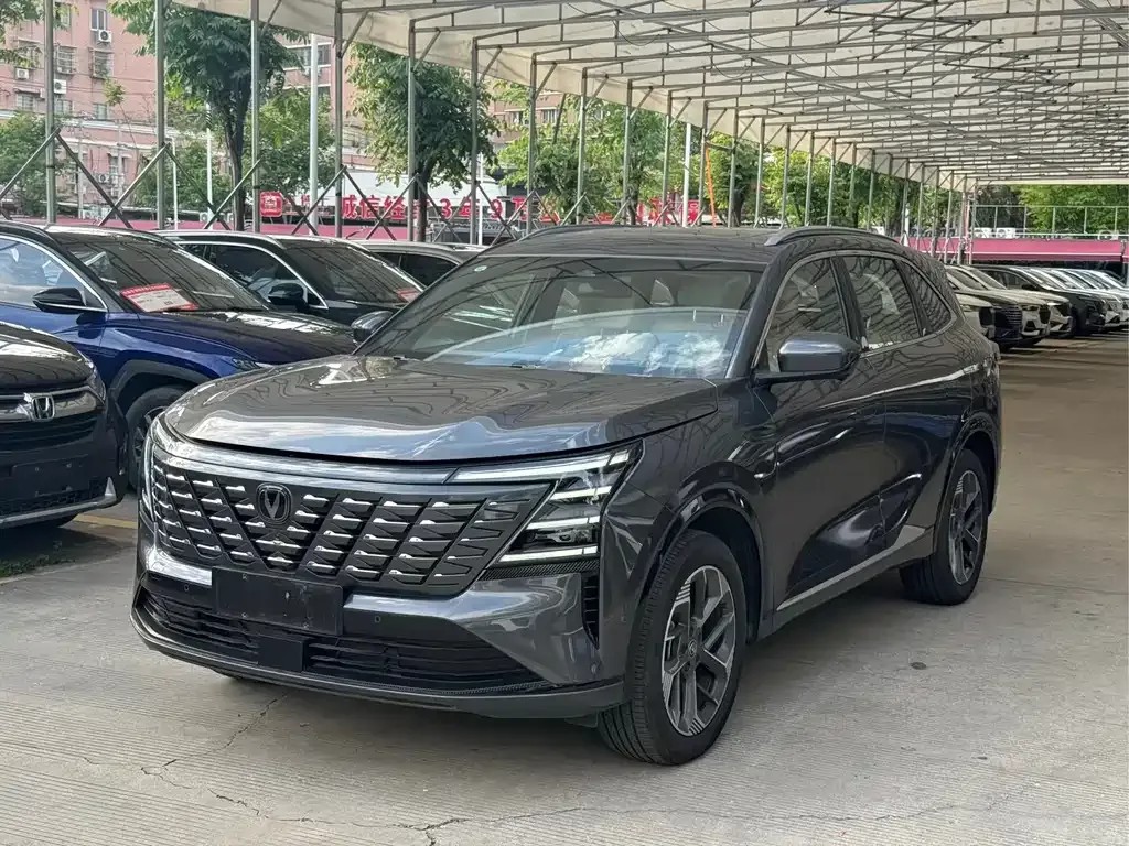 Changan CS75PLUS — фото 1
