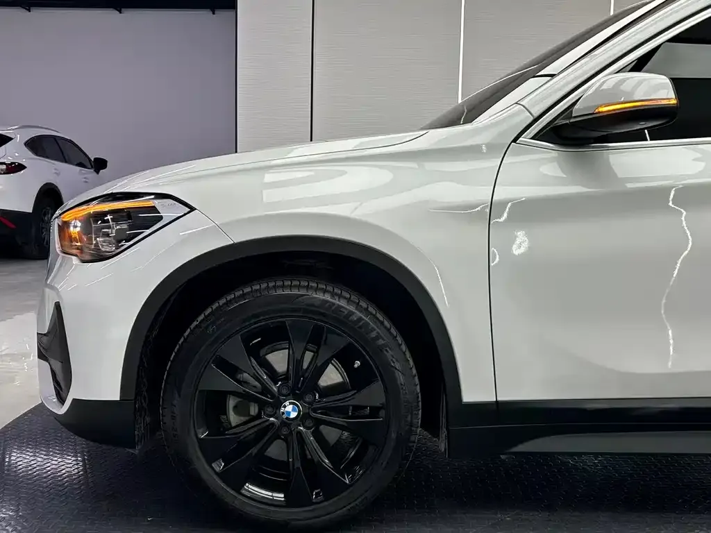 BMW X1 — фото 4