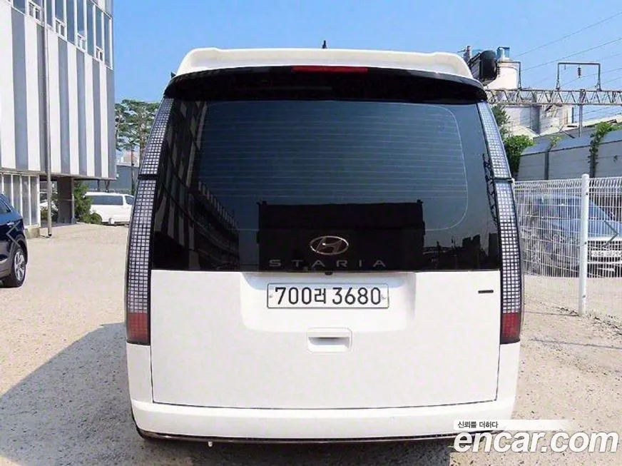 Hyundai Staria 2023 из KR, фото 2