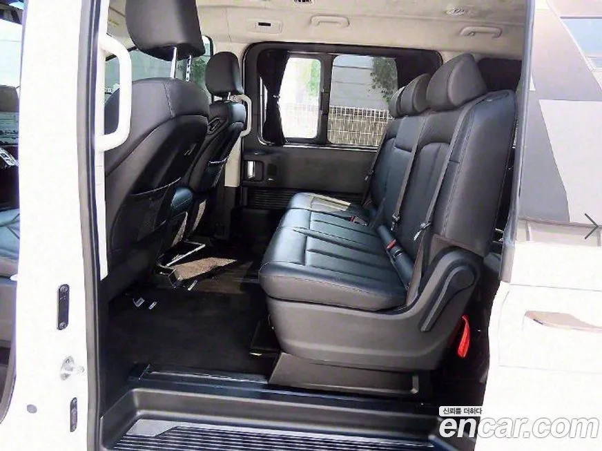 Hyundai Staria 2023 из KR, фото 4