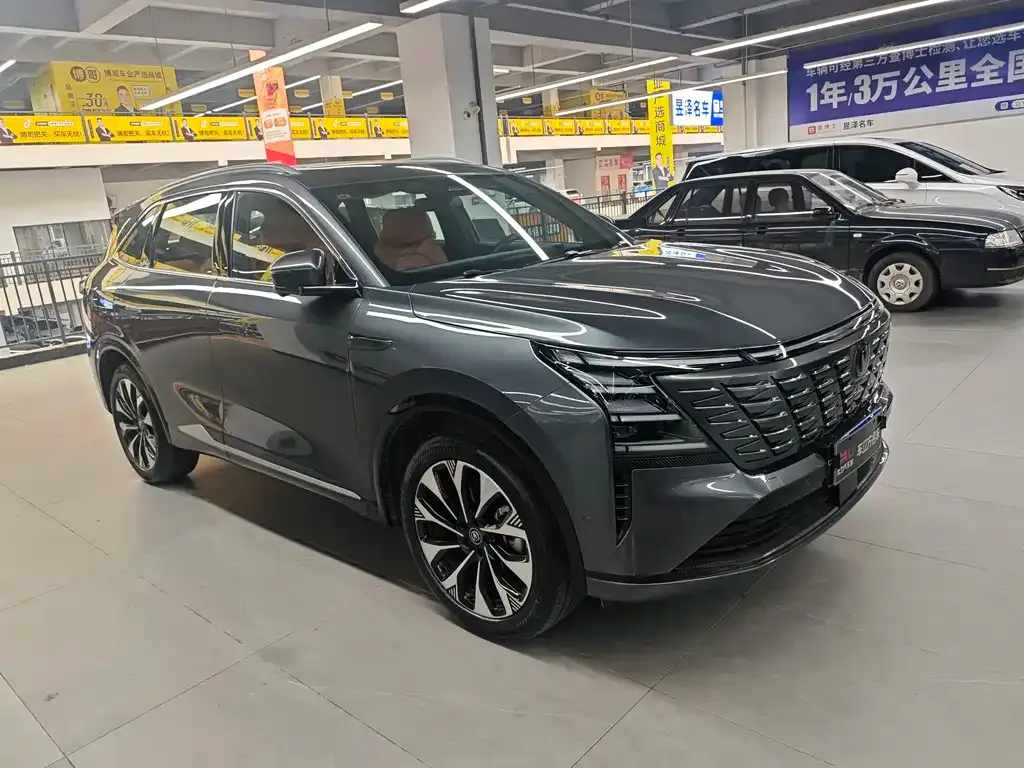Changan CS75PLUS — фото 8