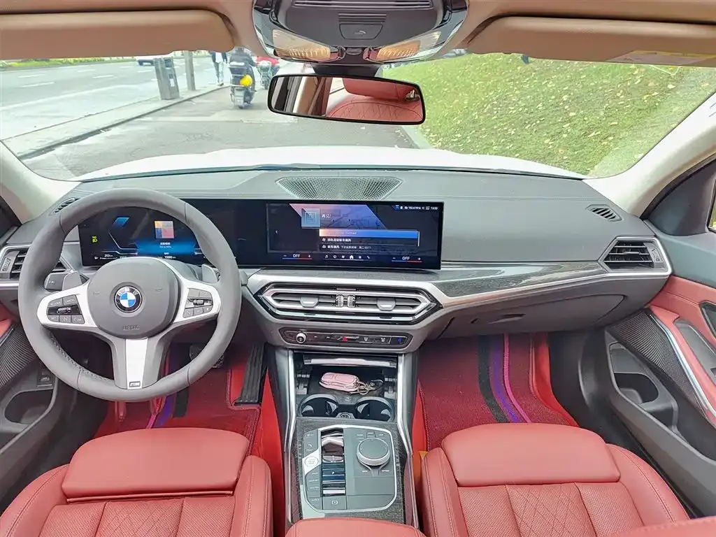 BMW 3 Series 2024 из CN, фото 2