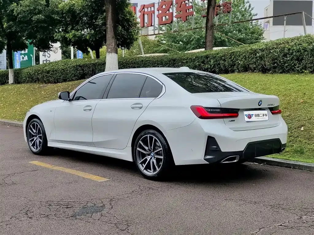 BMW 3 Series 2024 из CN, фото 8