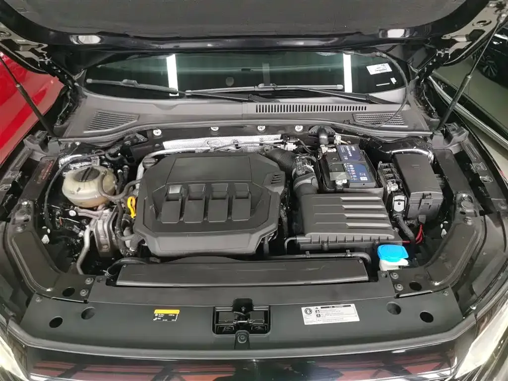 Volkswagen Passat — фото 8
