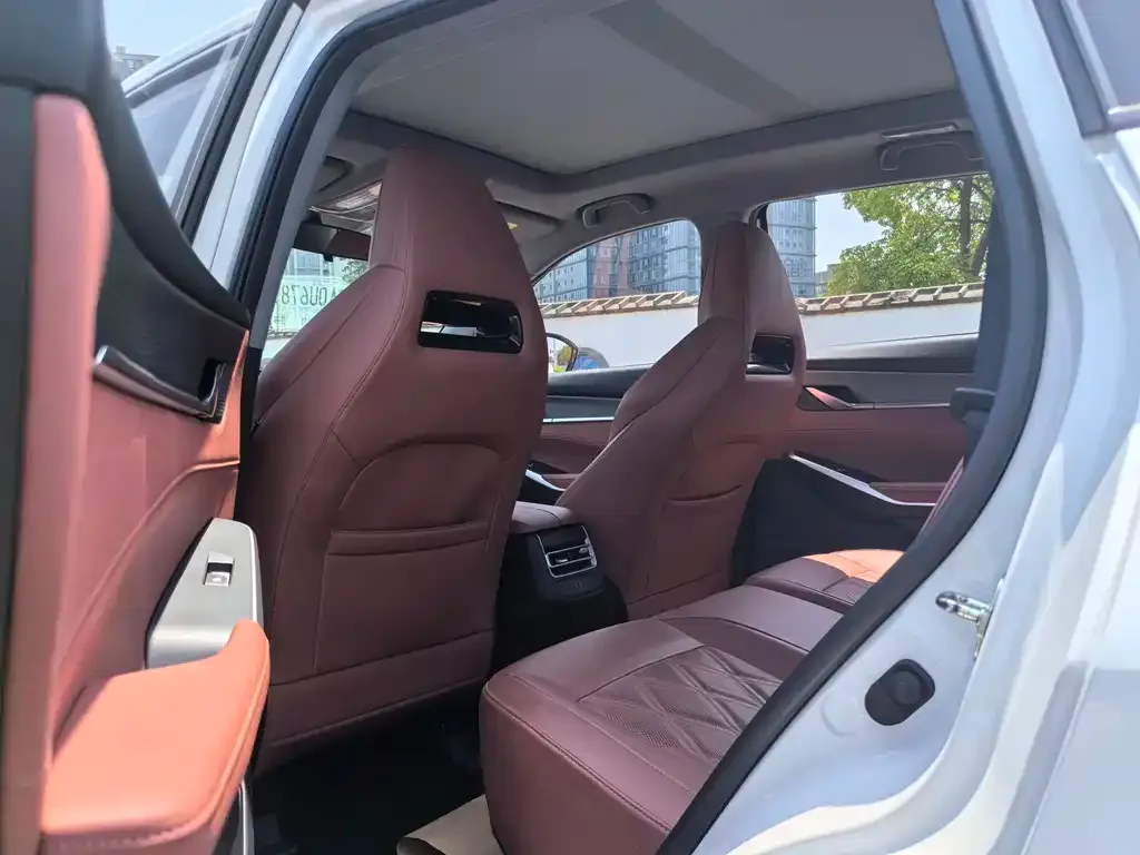 Changan CS75PLUS 2023 из CN, фото 2
