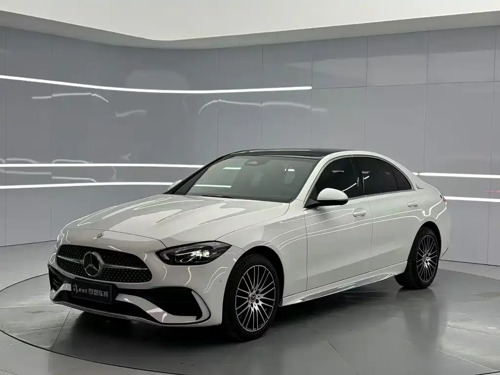 Mercedes-Benz C-Class — фото 1