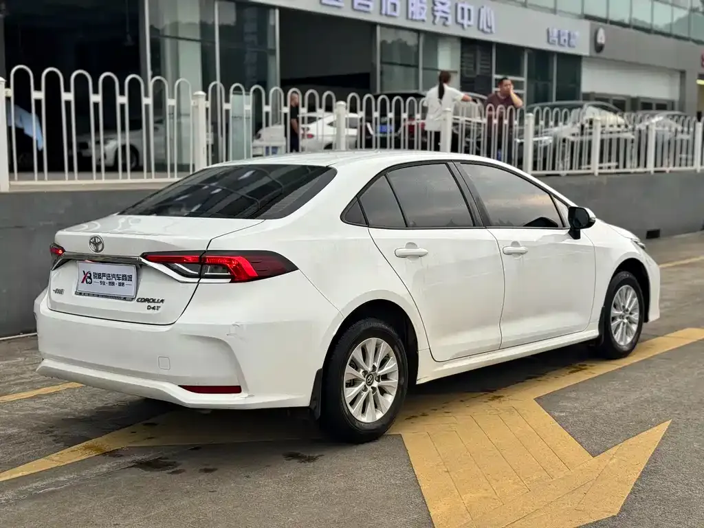 Toyota Corolla 2022 из CN, фото 2