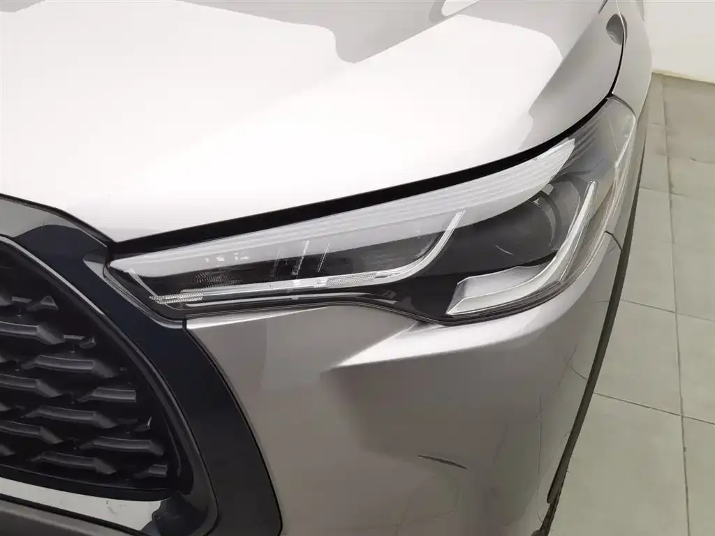 Toyota Corolla Cross 2025 из CN, фото 3