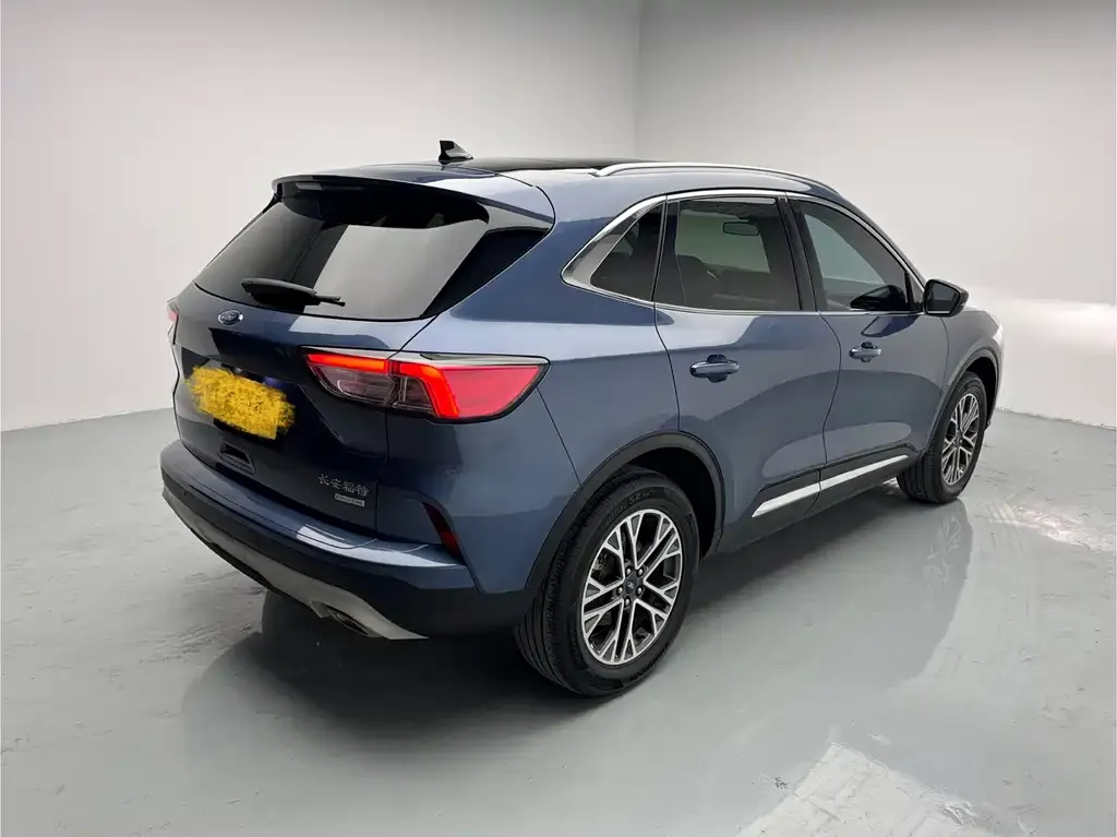 Ford Escape 2021 из CN, фото 3