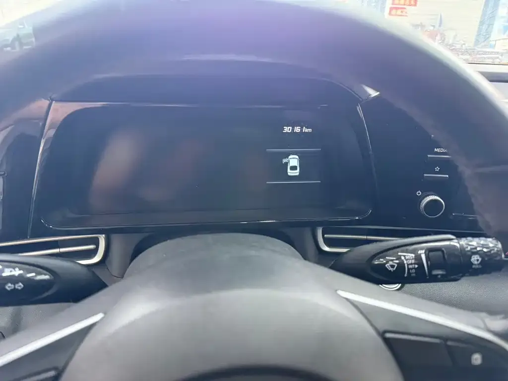 Hyundai Elantra 2021 из CN, фото 5