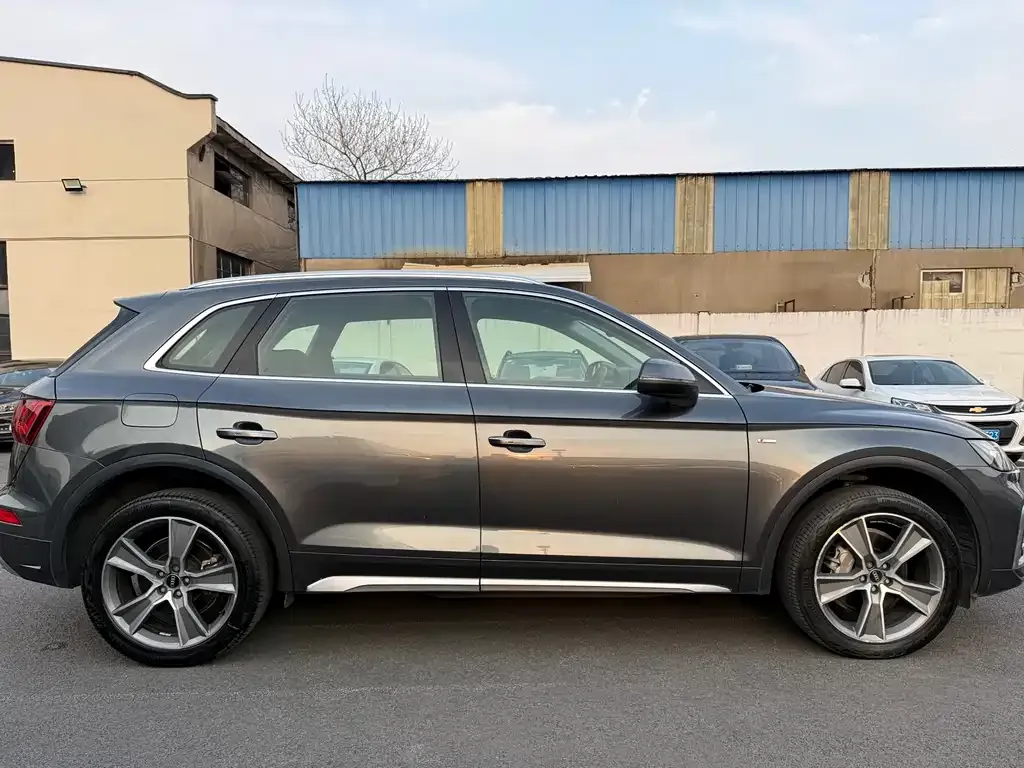 Audi Q5L 2021 из CN, фото 7