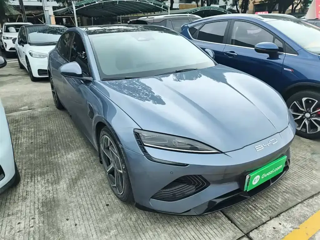 BYD Seal — фото 8
