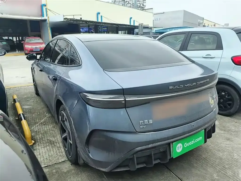 BYD Seal — фото 2