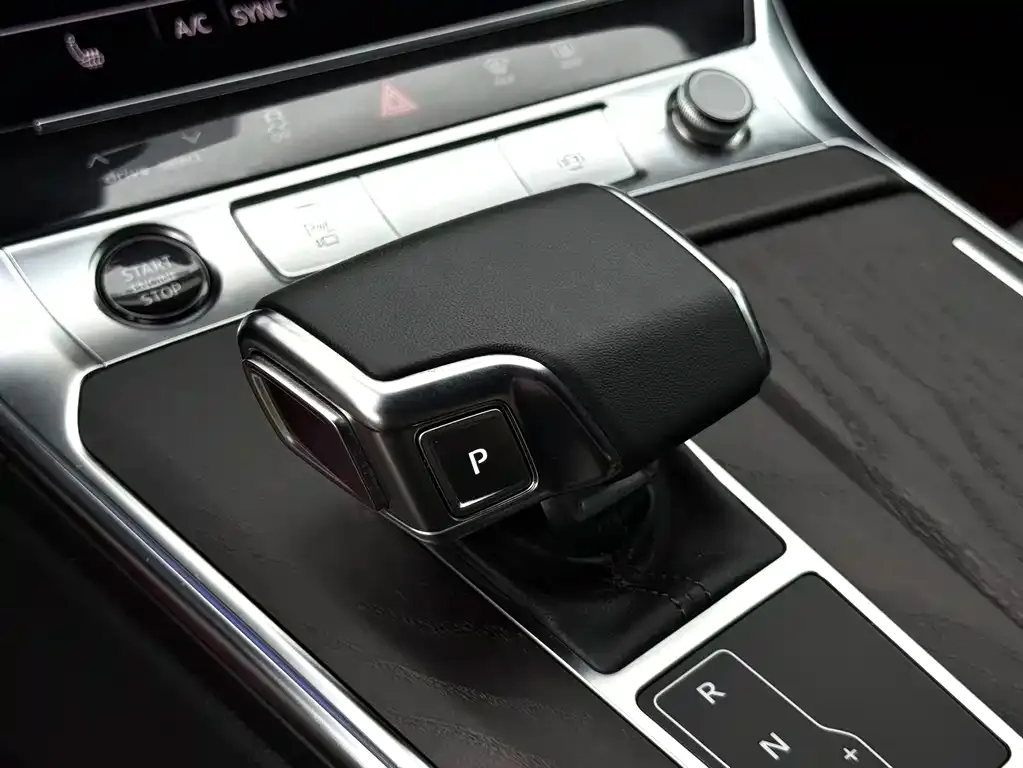Audi A6L — фото 3