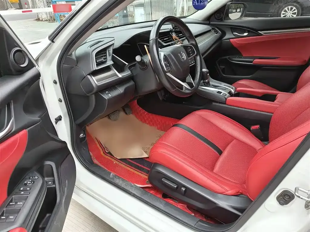 Honda Civic 2021 из CN, фото 10