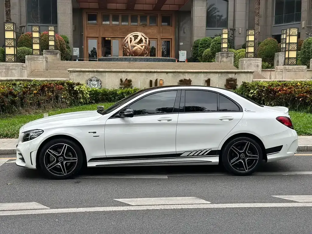 Mercedes-Benz C-Class — фото 10