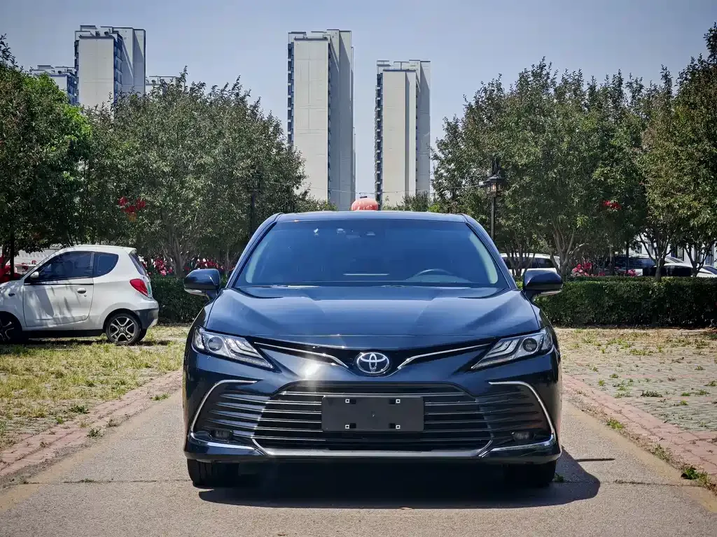 Toyota Camry 2023 из CN, фото 9