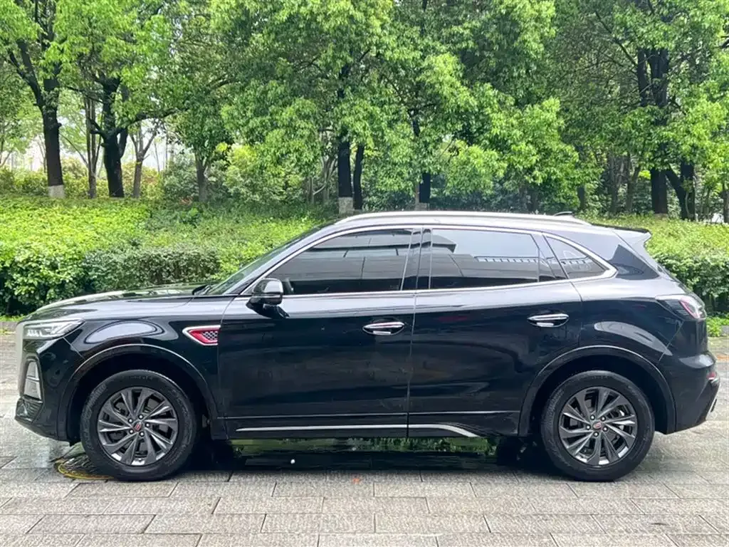 Hongqi HS5 — фото 6