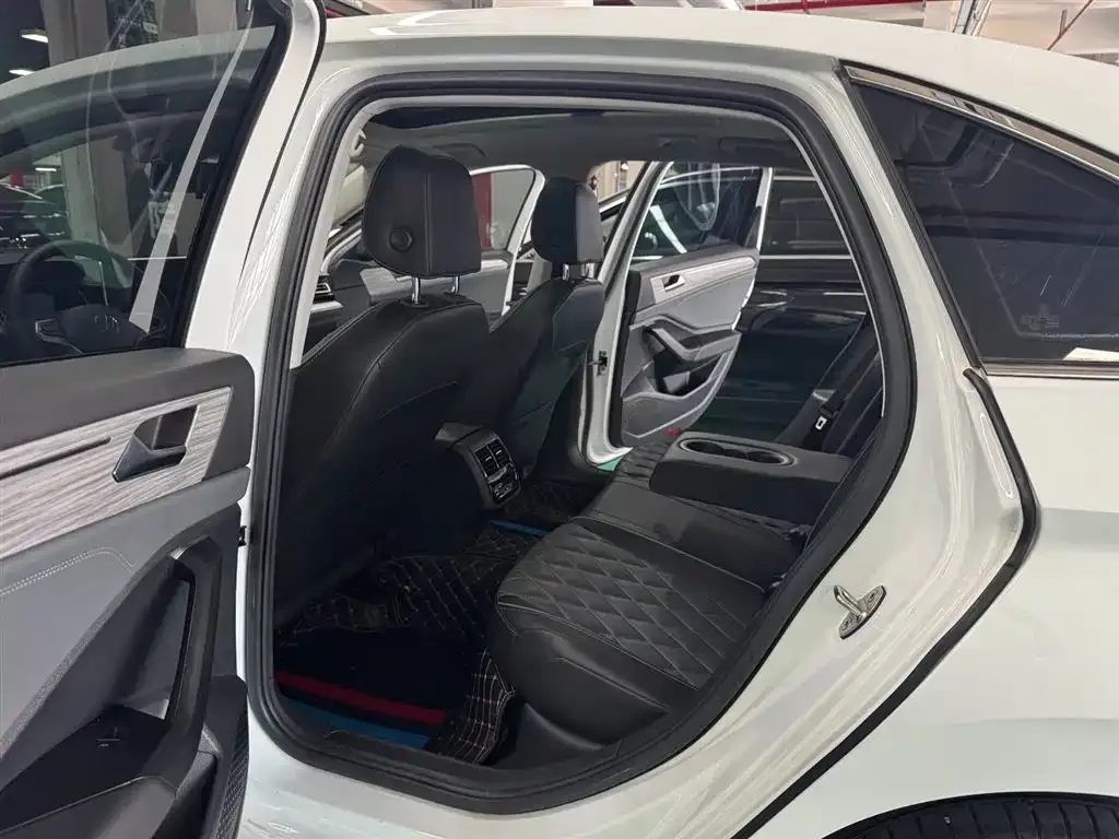 Volkswagen Sagitar 2023 из CN, фото 9