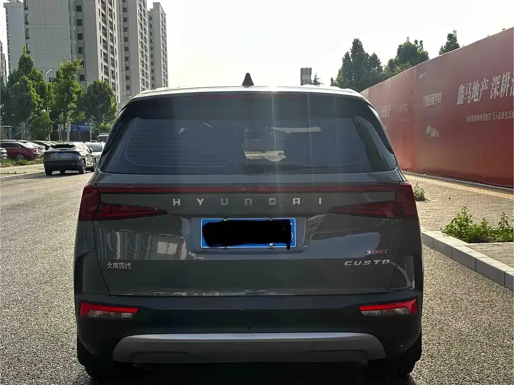 Hyundai Custo — фото 3