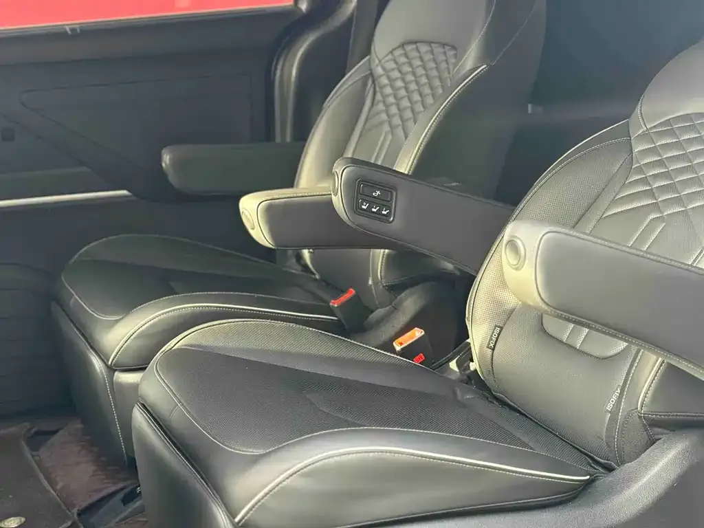 Hyundai Custo — фото 4