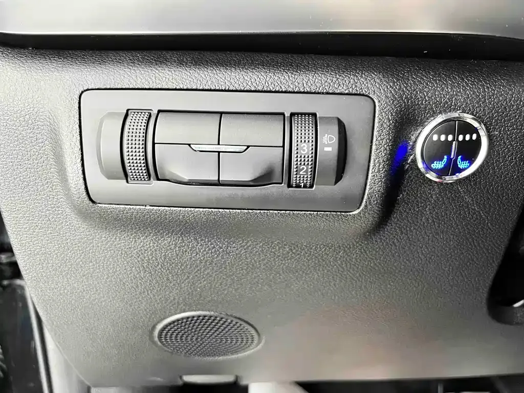 Chery Tiggo 8 — фото 10