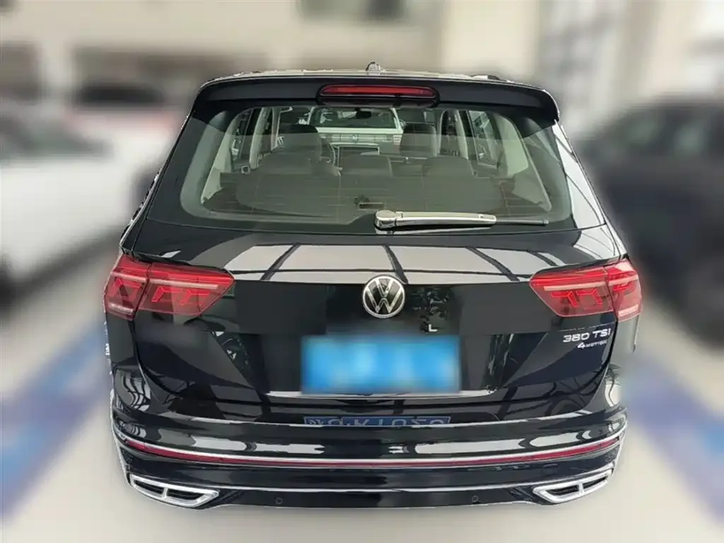 Volkswagen Tiguan L — фото 6
