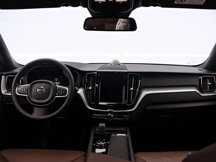 Volvo XC60 2022 из CN, фото 3