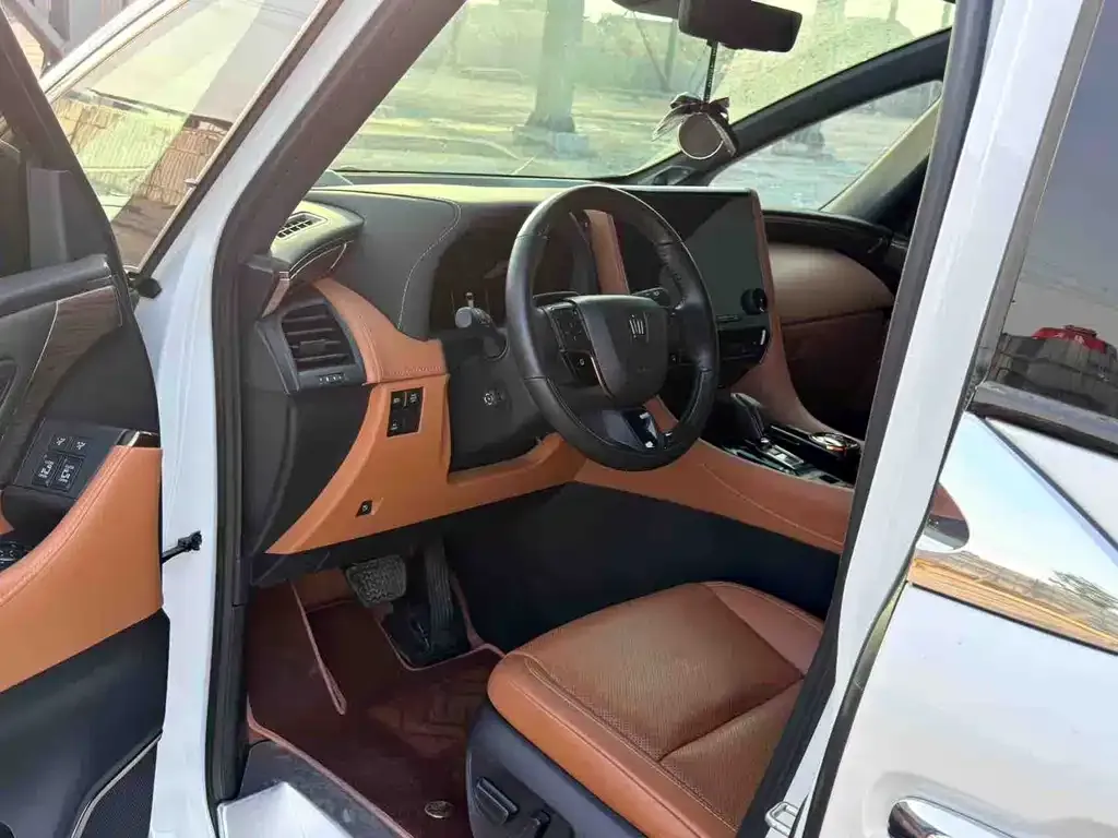 Toyota Vellfire — фото 3