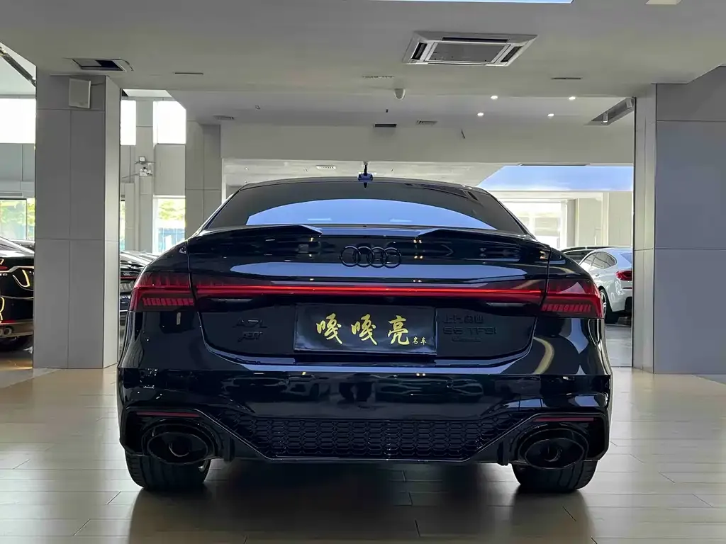 Audi A7L — фото 4