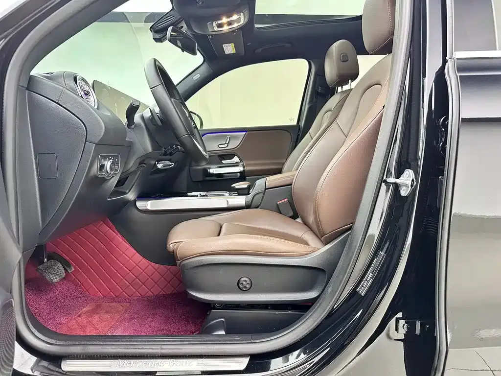Mercedes-Benz GLB 2023 из CN, фото 7