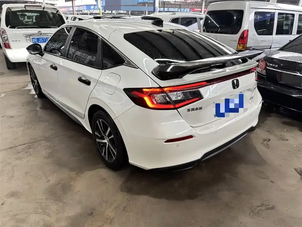 Honda Civic — фото 8