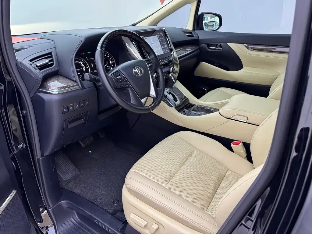 Toyota Vellfire 2023 из CN, фото 10