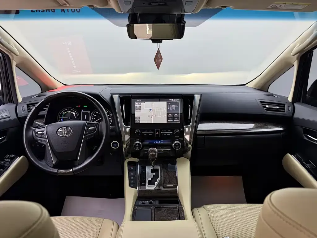Toyota Vellfire 2023 из CN, фото 3