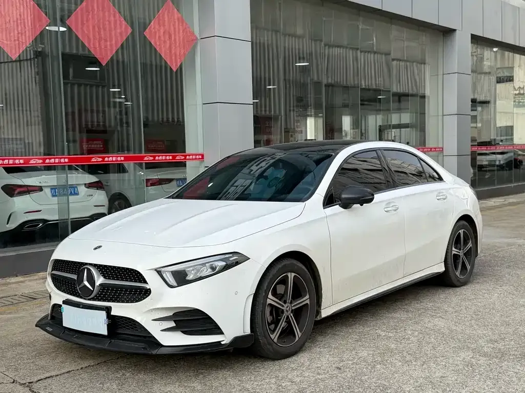 Mercedes-Benz A-Class — фото 1