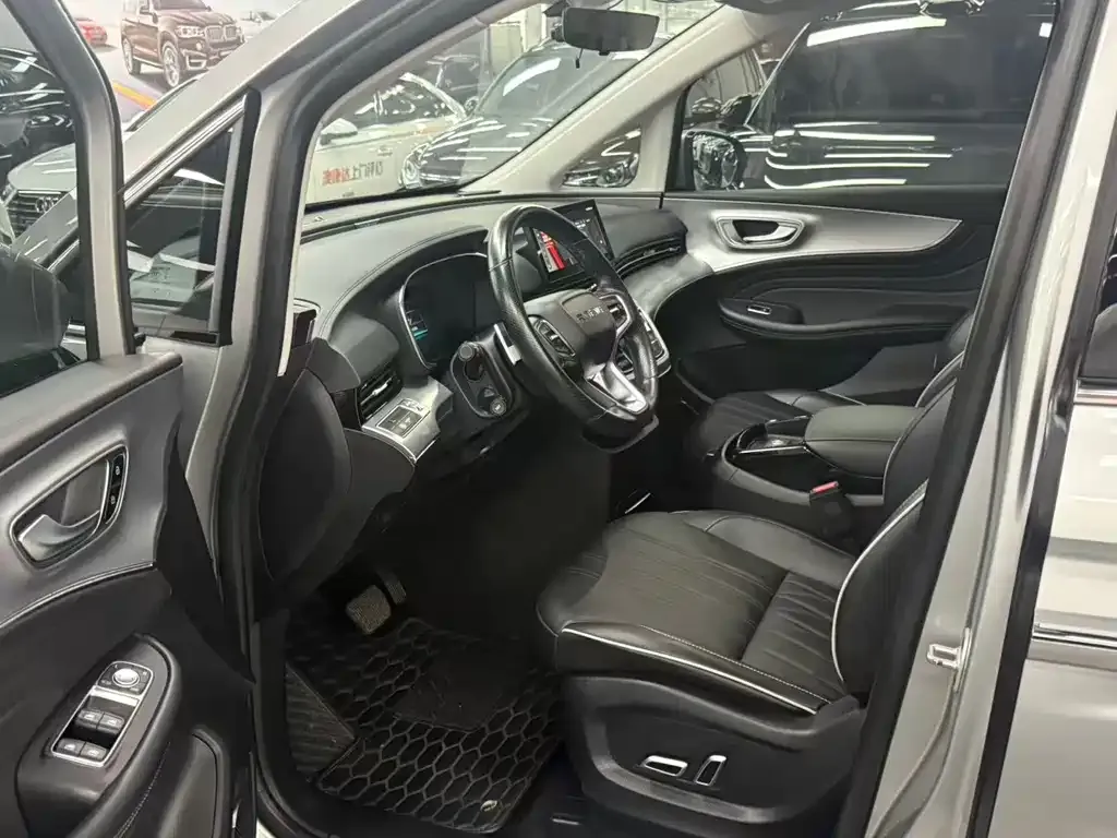 Roewe iMAX8 2021 из CN, фото 5