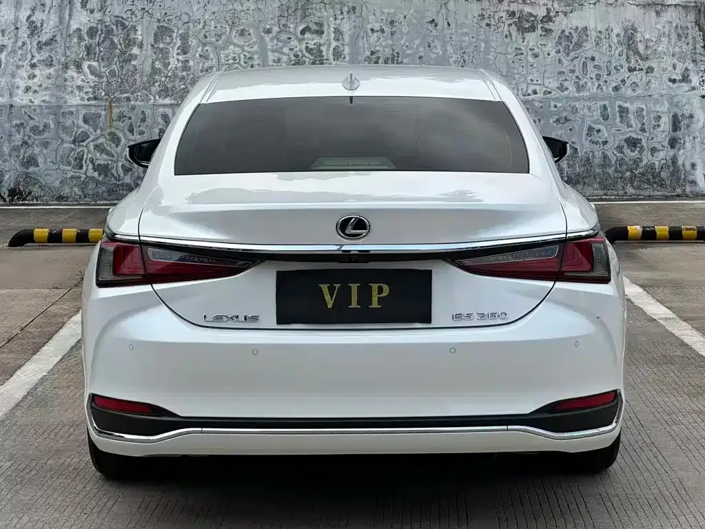 Lexus ES 2023 из CN, фото 8