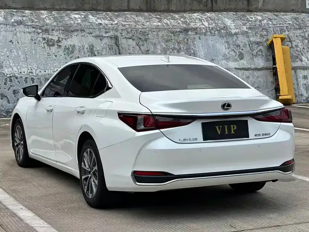 Lexus ES 2023 из CN, фото 10