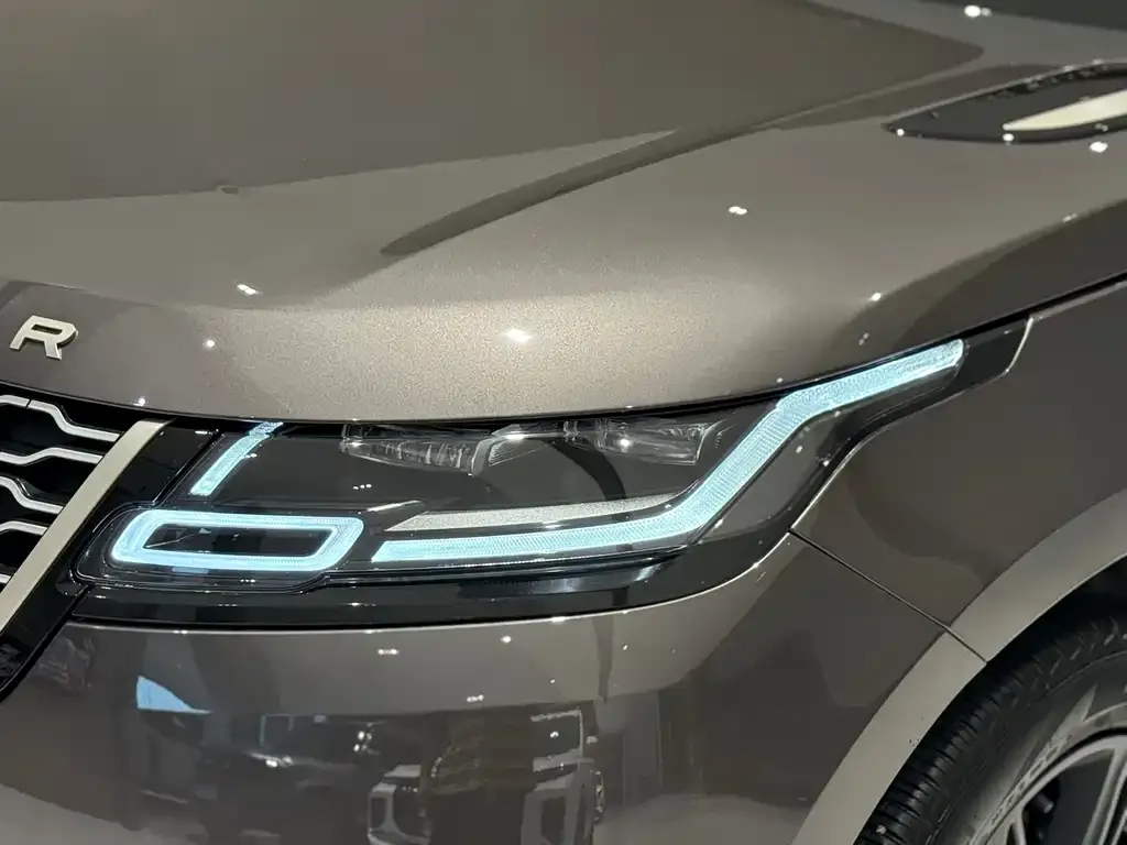 Land Rover Velar — фото 10