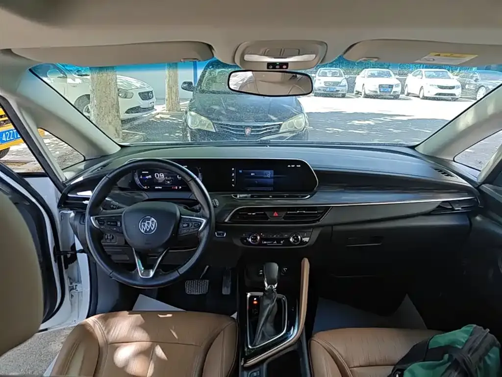 Buick GL6 2022 из CN, фото 5