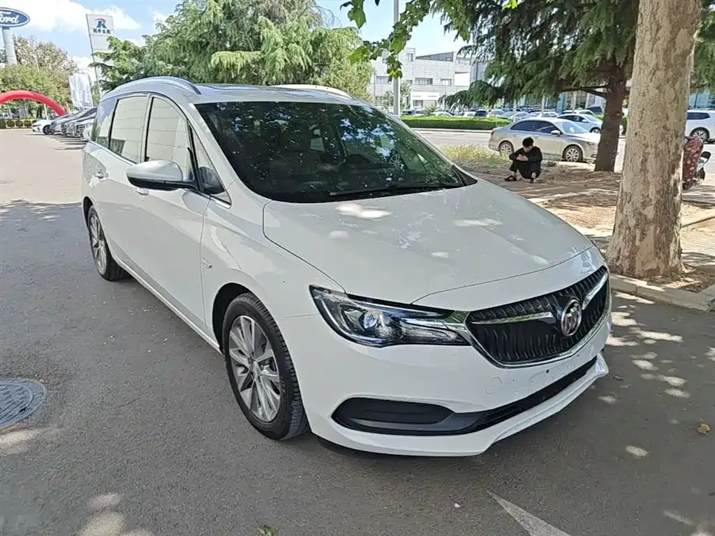 Buick GL6 2022 из CN, фото 3