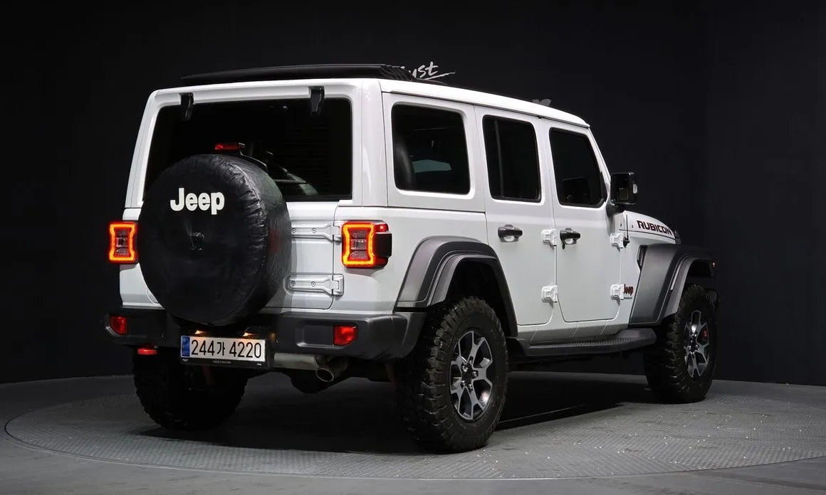 Jeep Wrangler — фото 5