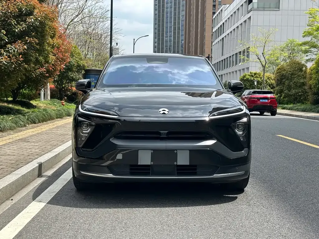 NIO EC6 — фото 8
