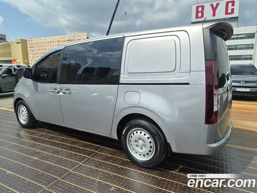 Hyundai Staria — фото 4