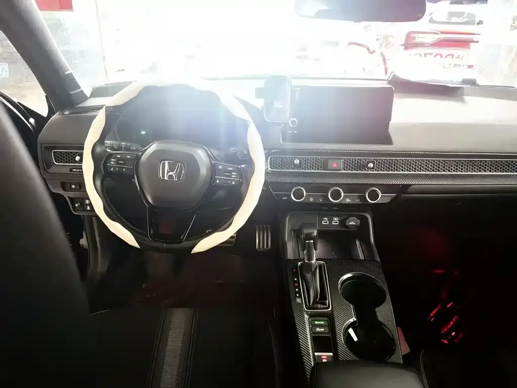Honda Civic 2024 из CN, фото 3
