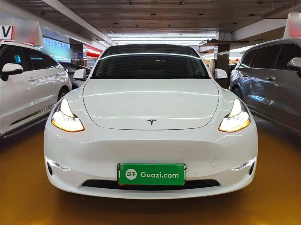 Tesla Model Y — фото 4